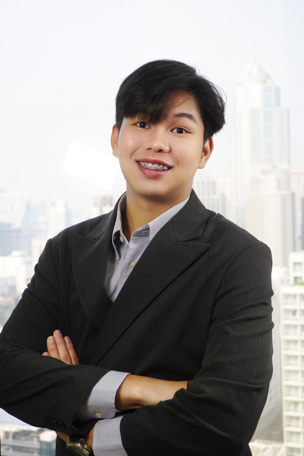 Thaweesak Ditsathiean (Hard)